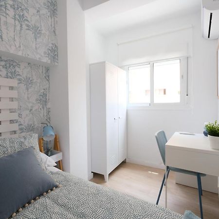 Lovely Apartment مالقة المظهر الخارجي الصورة