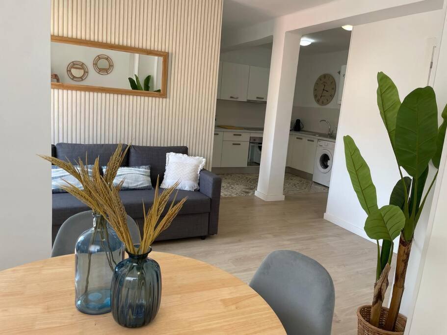 Lovely Apartment مالقة المظهر الخارجي الصورة