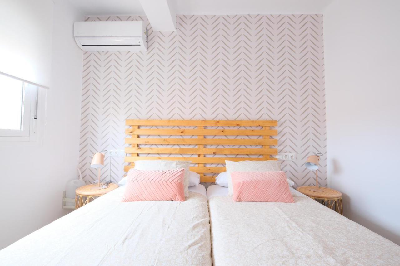 Lovely Apartment مالقة المظهر الخارجي الصورة
