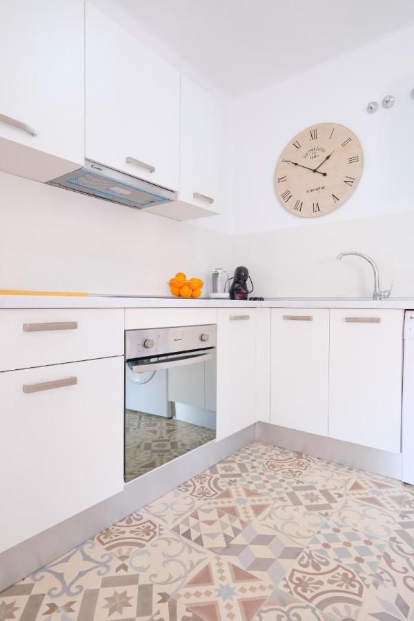 Lovely Apartment مالقة المظهر الخارجي الصورة