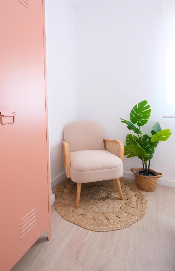 Lovely Apartment مالقة المظهر الخارجي الصورة